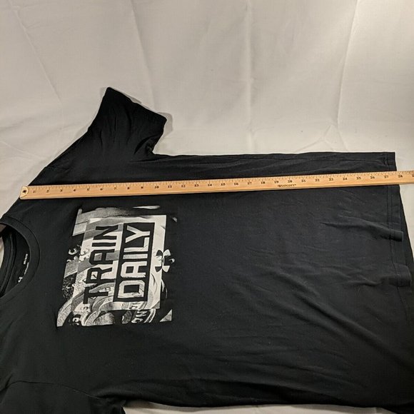 Under Armour Train Daily T-shirt Short Sleeve Top Men's Medium Black Graphic - Picture 6 of 10